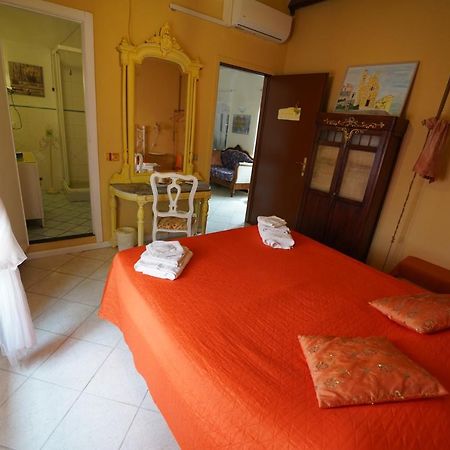 Camera Nel Borgo Medievale Di Cervo - Lenottimediterranee 外观 照片